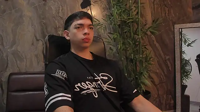 Eryonbradley online show from 13, 3, 2026