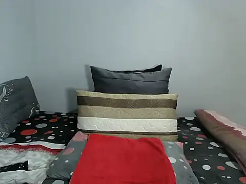 Snapshot of BigPussy10xx chatting on 29, 10, 2025 BigPussy10xx online show from 29, 10, 2025