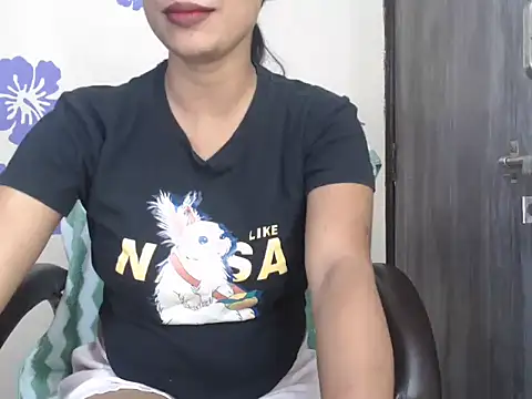 Love-Sex Love online show from 15, 12, 2025