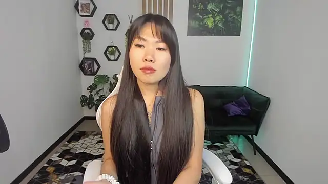 LunaPurrr online show from 9, 10, 2025