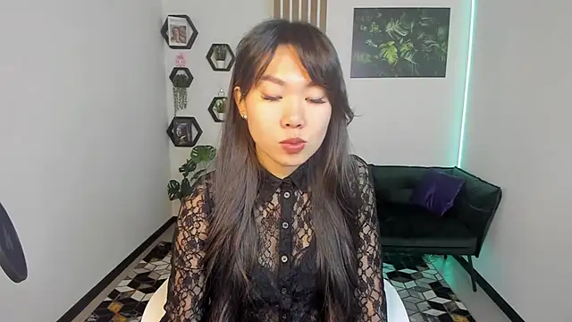 LunaPurrr online show from 10, 10, 2025