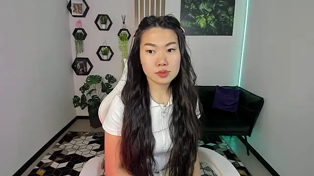 LunaPurrr online show from 21, 11, 2025