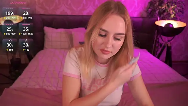 Snapshot of GabriellaJass chatting on 8, 9, 2025 GabriellaJass online show from 8, 9, 2025