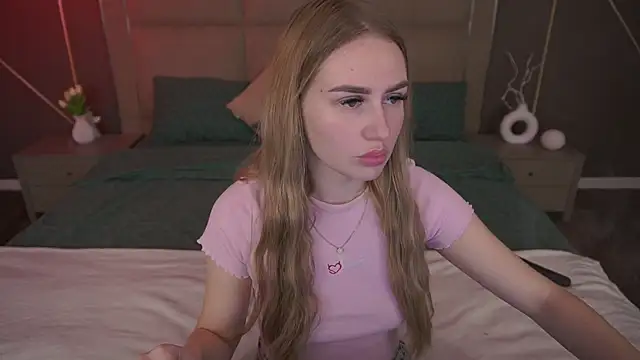 Snapshot of GabriellaJass chatting on 9, 11, 2025 GabriellaJass online show from 9, 11, 2025