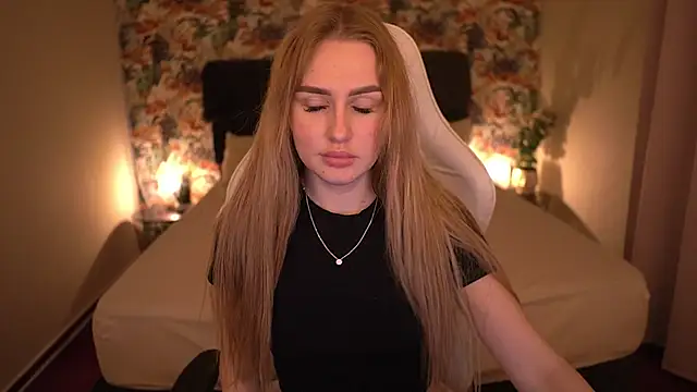 GabriellaJass online show from 2, 12, 2025