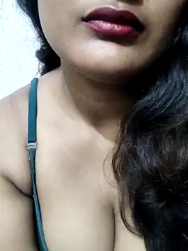 Cute pinkii online show from 2, 11, 2025