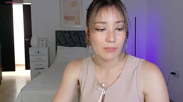 Snapshot of Eliih_01 chatting on 18, 9, 2025 Eliih 01 online show from 18, 9, 2025