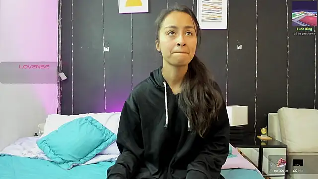 bravepetunia online show from 12, 9, 2025