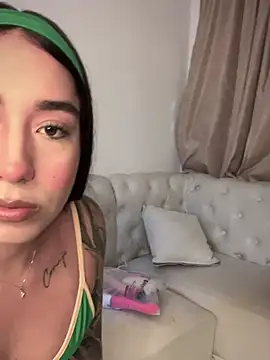 Snapshot of KaditaNavarro chatting on 14, 2, 2026 KaditaNavarro online show from 14, 2, 2026