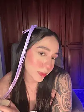 Snapshot of KaditaNavarro chatting on 4, 3, 2026 KaditaNavarro online show from 4, 3, 2026