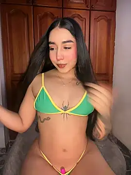 Snapshot of KaditaNavarro chatting on 24, 7, 2026 KaditaNavarro online show from 24, 7, 2026