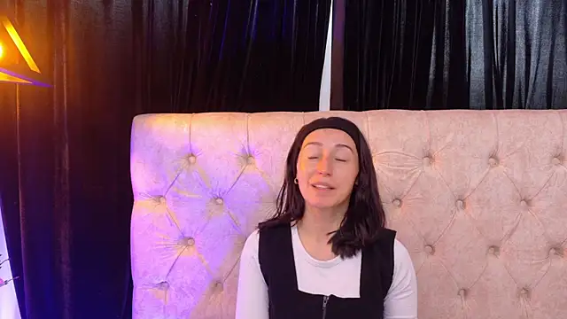 Ginevra esposito online show from 8, 7, 2026