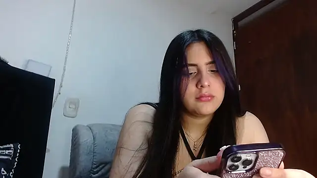 Snapshot of Electraweb_09 chatting on 29, 10, 2025 Electraweb 09 online show from 29, 10, 2025