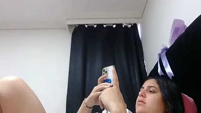 Snapshot of Electraweb_09 chatting on 7, 11, 2025 Electraweb 09 online show from 7, 11, 2025