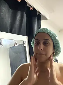 Snapshot of Electraweb_09 chatting on 21, 11, 2025 Electraweb 09 online show from 21, 11, 2025