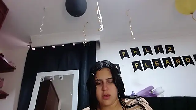 Snapshot of Electraweb_09 chatting on 14, 12, 2025 Electraweb 09 online show from 14, 12, 2025