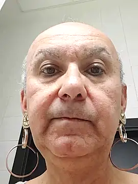 Snapshot of Emily_de_Carla chatting on 26, 5, 2026 Emily de Carla online show from 26, 5, 2026