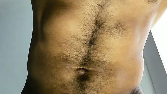Snapshot of latinhotmuscle chatting on 12, 4, 2026 latinhotmuscle online show from 12, 4, 2026