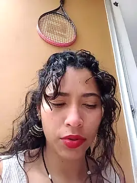 Snapshot of Vikyvoyeur chatting on 22, 4, 2026 Vikyvoyeur online show from 22, 4, 2026