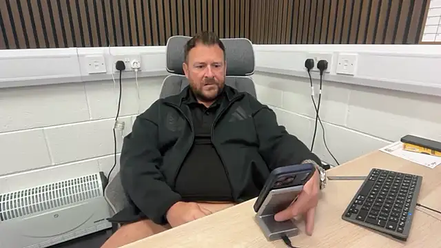 Snapshot of bilf1978 chatting on 16, 6, 2026 bilf1978 online show from 16, 6, 2026