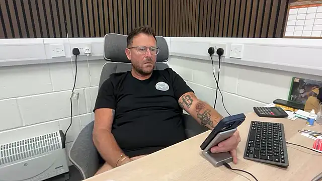 Snapshot of bilf1978 chatting on 16, 7, 2026 bilf1978 online show from 16, 7, 2026