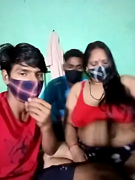 LoveOnStream online show from 12, 10, 2025