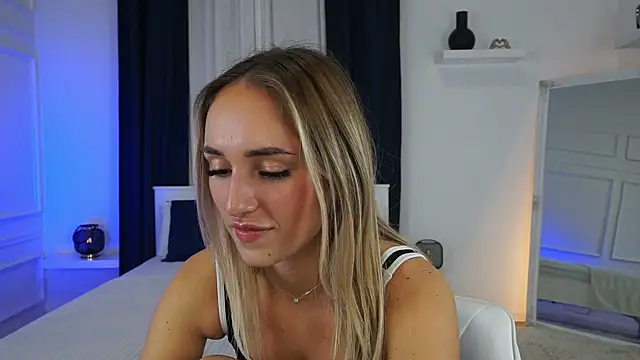 LenaaStar online show from 3, 12, 2025