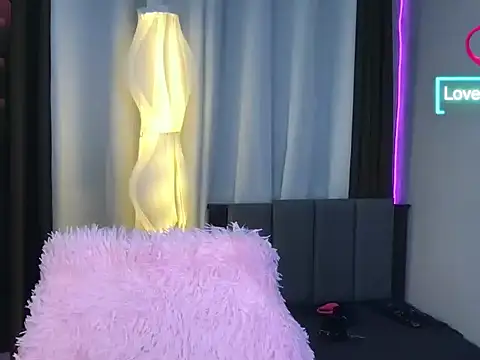 Snapshot of Malia_Nicole chatting on 8, 2, 2026 Malia Nicole online show from 8, 2, 2026