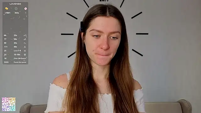 Snapshot of MinaMancilla chatting on 28, 9, 2025 MinaMancilla online show from 28, 9, 2025