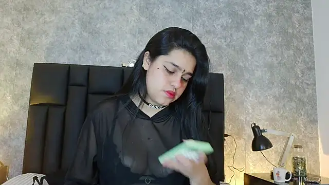 Snapshot of crystaldarliing chatting on 7, 5, 2026 crystaldarliing online show from 7, 5, 2026