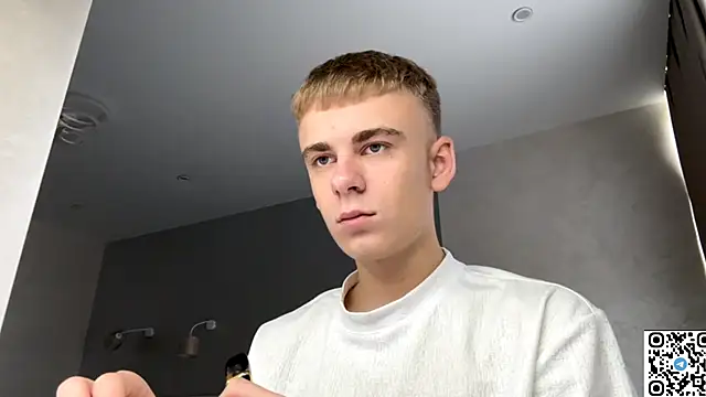 Snapshot of echowraith chatting on 13, 9, 2025 echowraith online show from 13, 9, 2025