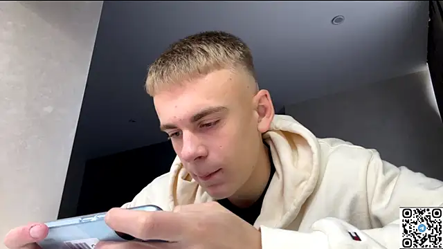 Snapshot of echowraith chatting on 12, 10, 2025 echowraith online show from 12, 10, 2025