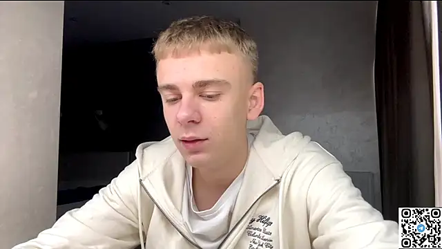 Snapshot of echowraith chatting on 9, 11, 2025 echowraith online show from 9, 11, 2025