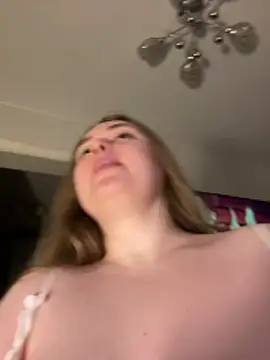 DeniMilkyyyyy online show from 5, 4, 2026