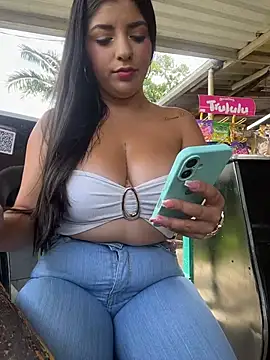 Snapshot of Isaa-Sweet chatting on 15, 5, 2026 Isaa-Sweet online show from 15, 5, 2026