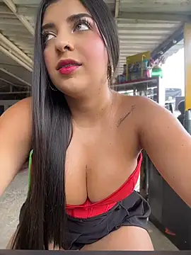 Snapshot of Isaa-Sweet chatting on 2, 7, 2026 Isaa-Sweet online show from 2, 7, 2026