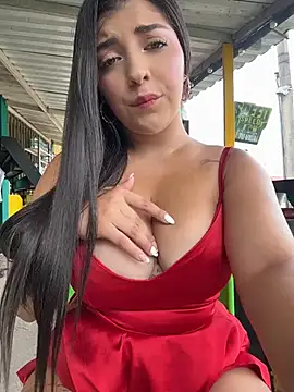 Snapshot of Isaa-Sweet chatting on 4, 7, 2026 Isaa-Sweet online show from 4, 7, 2026