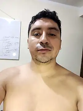 Snapshot of AntonioFit chatting on 25, 9, 2025 AntonioFit online show from 25, 9, 2025