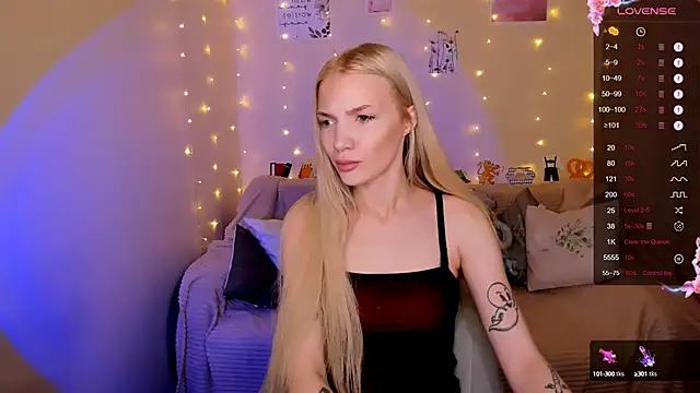 AnyaTaylor  online show from 26, 9, 2025