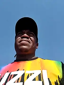 Snapshot of shebeshid chatting on 9, 10, 2025 shebeshid online show from 9, 10, 2025