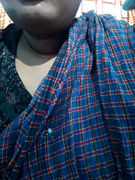 Snapshot of Rita-Sing chatting on 17, 12, 2025 Rita-Sing online show from 17, 12, 2025