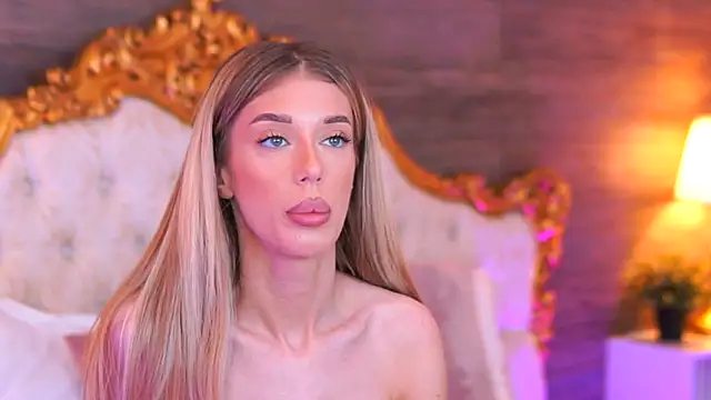 Snapshot of EllieRedd chatting on 29, 10, 2025 EllieRedd online show from 29, 10, 2025