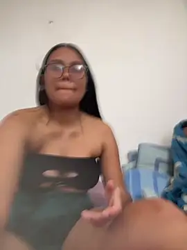 Snapshot of burbuja02 chatting on 3, 3, 2026 burbuja02 online show from 3, 3, 2026