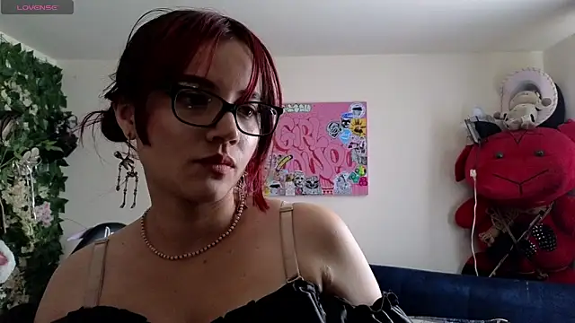 Snapshot of MiaVelvetDoll chatting on 25, 5, 2026 MiaVelvetDoll online show from 25, 5, 2026