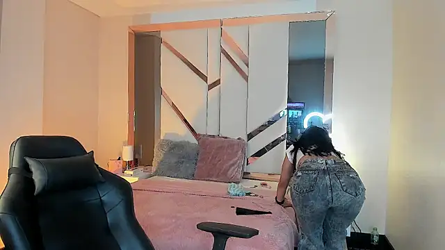 EmmaStonns online show from 17, 12, 2025