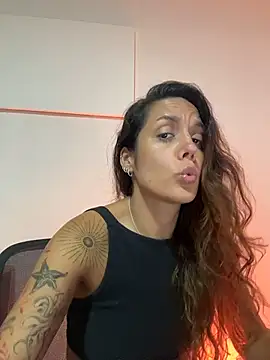 Sophia House  online show from 25, 3, 2026