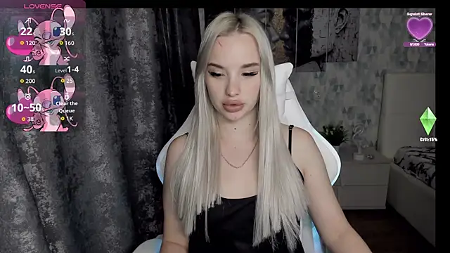 KiraKrox online show from 10, 9, 2025