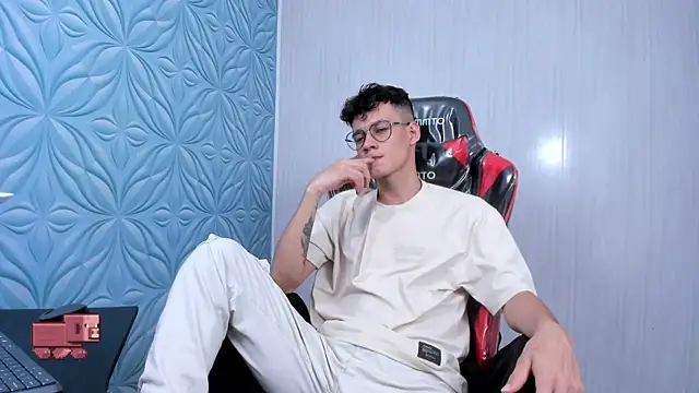 LittleMax23 online show from 19, 10, 2025