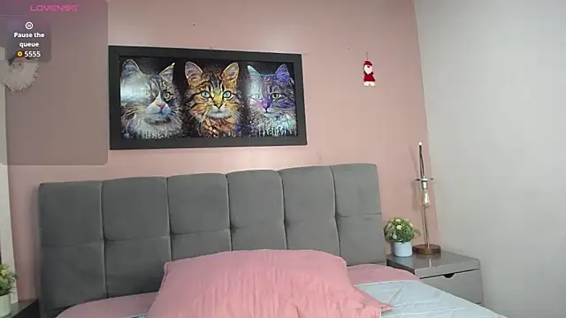 tiiny emilly online show from 5, 12, 2025