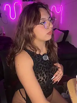 SoftLady S33 online show from 17, 5, 2026